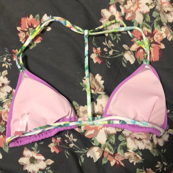 Victoria’s Secret triangle top bikini - Picture 2 of 6